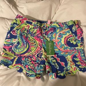 Lilly Pulitzer size 00 scalloped shorts